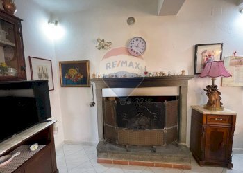 Soggiorno - Casa indipendente VIA LUPO LUPARI
 
42, Bagni di Lucca - foto 15