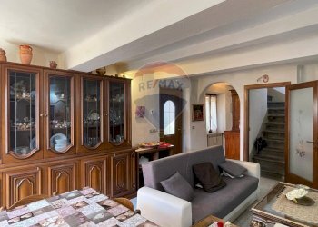 Sala da pranzo - Casa indipendente VIA LUPO LUPARI
 
42, Bagni di Lucca - foto 16