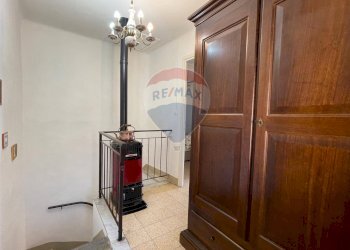 Camera / camera da letto - Casa indipendente VIA LUPO LUPARI
 
42, Bagni di Lucca - foto 23