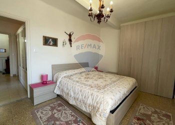 Camera / camera da letto - Casa indipendente VIA LUPO LUPARI
 
42, Bagni di Lucca - foto 25