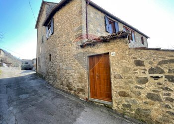 Casa all\'aperto - Casa indipendente VIA LUPO LUPARI
 
42, Bagni di Lucca - foto 47