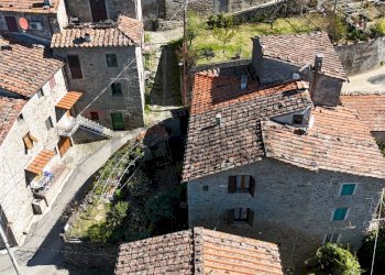 Edificio all\'aperto - Independent house VIA LUPO LUPARI
42, Bagni di Lucca - photo 60