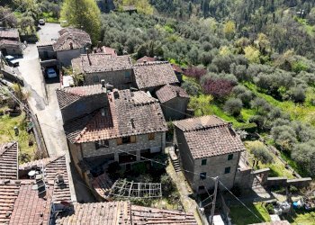 Casa all\'aperto - Independent house VIA LUPO LUPARI
42, Bagni di Lucca - photo 62