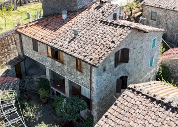 Casa all\'aperto - Independent house VIA LUPO LUPARI
42, Bagni di Lucca - photo 63