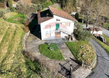 Casa all\'aperto - Villa via Rotatoria per Cocciglia, Bagni di Lucca - foto 1