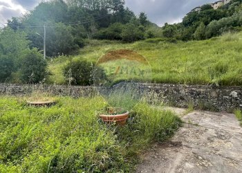 Giardino - Villa via Rotatoria per Cocciglia, Bagni di Lucca - foto 39