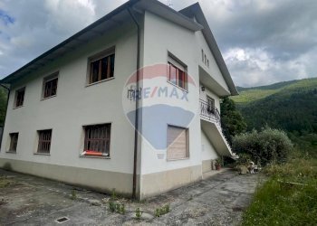 Casa all\'aperto - Villa via Rotatoria per Cocciglia, Bagni di Lucca - foto 43