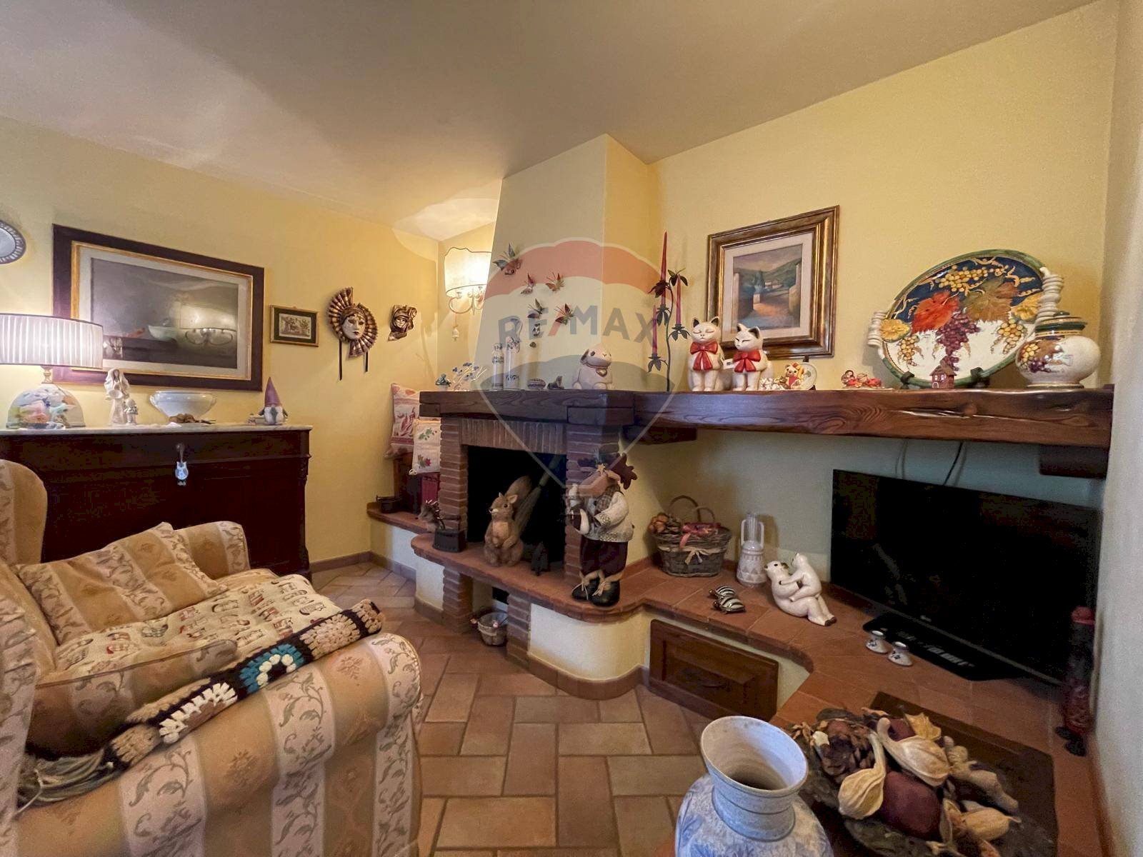 Soggiorno - Casa indipendente SAN CASSIANO VIA VIZZATA
 
49, Bagni di Lucca - foto 2