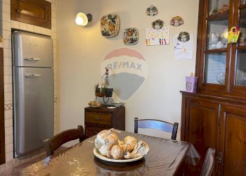 Sala da pranzo - Casa indipendente SAN CASSIANO VIA VIZZATA
 
49, Bagni di Lucca - foto 7