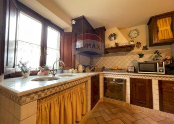 Cucina - Casa indipendente SAN CASSIANO VIA VIZZATA
 
49, Bagni di Lucca - foto 12