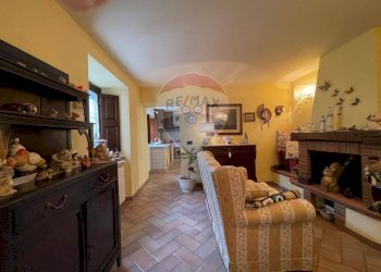 Soggiorno - Casa indipendente SAN CASSIANO VIA VIZZATA
 
49, Bagni di Lucca - foto 17