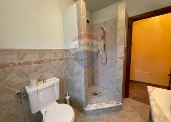 Bagno - Casa indipendente SAN CASSIANO VIA VIZZATA
 
49, Bagni di Lucca - foto 39
