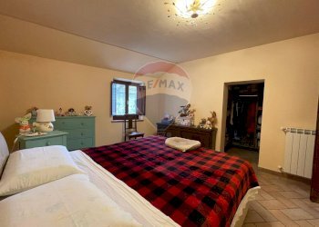 Camera / camera da letto - Casa indipendente SAN CASSIANO VIA VIZZATA
 
49, Bagni di Lucca - foto 49