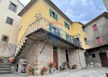 Edificio all\'aperto - Casa indipendente SAN CASSIANO VIA VIZZATA
 
49, Bagni di Lucca - foto 75