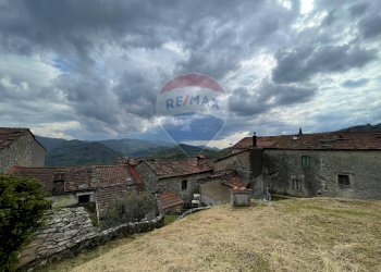 Vista delle montagne - Casa indipendente SAN CASSIANO VIA VIZZATA
 
49, Bagni di Lucca - foto 91