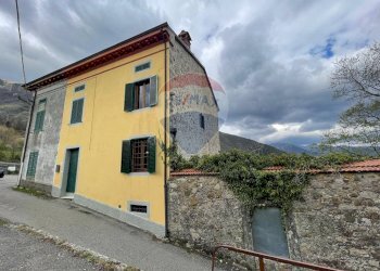 Casa all\'aperto - Casa semi indipendente LOC. LIVIZZANO
 
64, Bagni di Lucca - foto 32