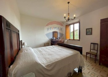 Camera / camera da letto - Casa semi indipendente LOC. LIVIZZANO
 
64, Bagni di Lucca - foto 11