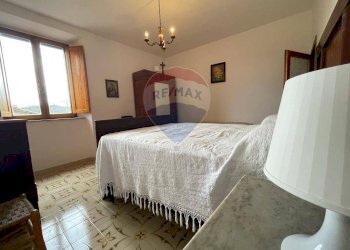 Camera / camera da letto - Casa semi indipendente LOC. LIVIZZANO
 
64, Bagni di Lucca - foto 14
