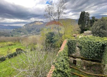 Vista delle montagne - Casa semi indipendente LOC. LIVIZZANO
 
64, Bagni di Lucca - foto 16
