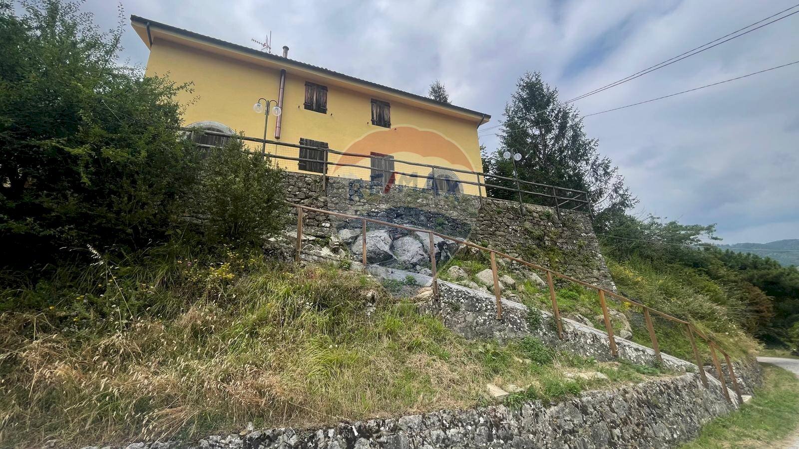 Casa all\'aperto - Casa semi indipendente CRASCIANA VIA RICAVO
 
1, Bagni di Lucca - foto 1