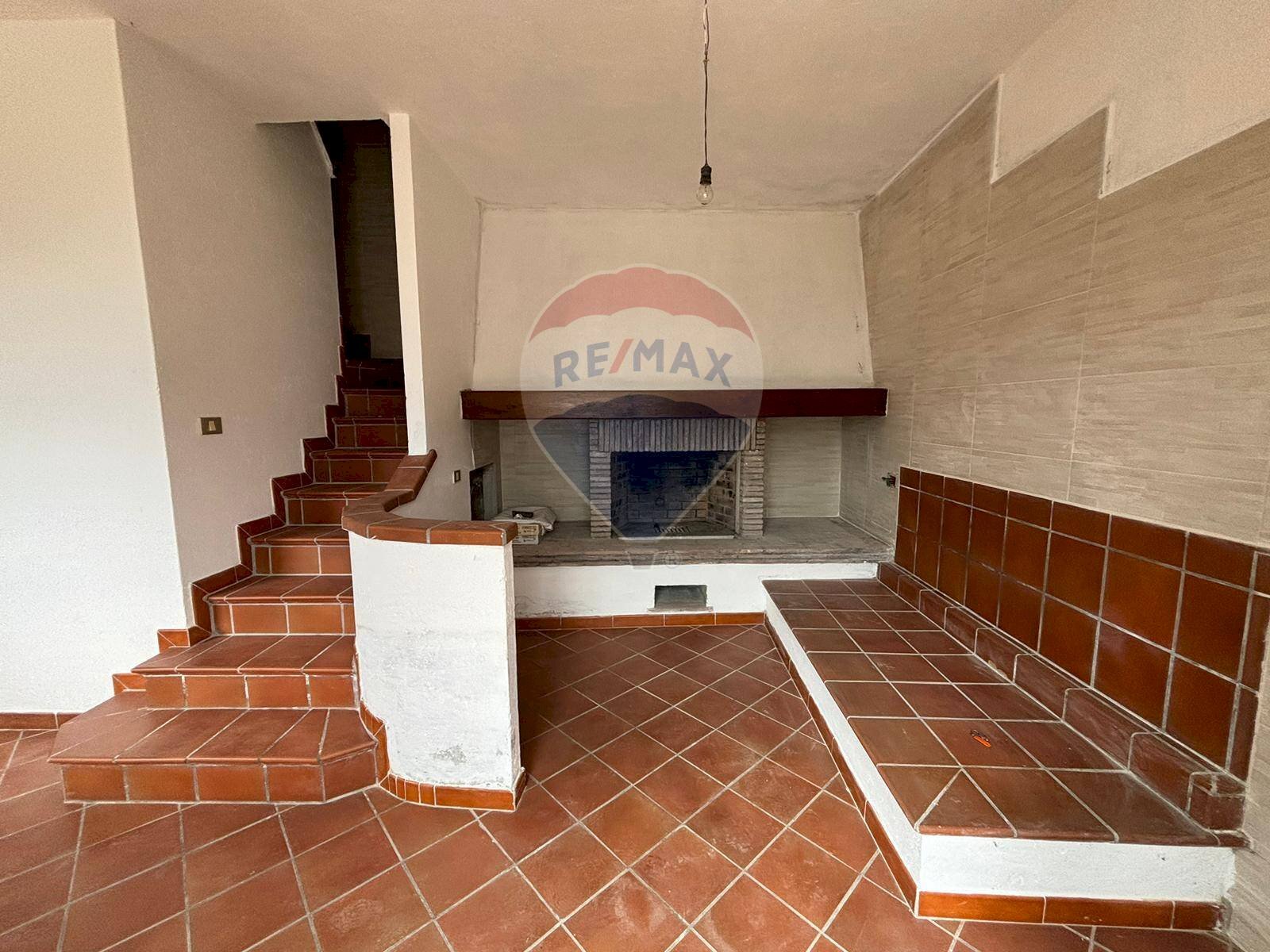 Scale - Casa semi indipendente CRASCIANA VIA RICAVO
 
1, Bagni di Lucca - foto 2