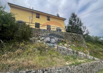 Casa all\'aperto - Casa semi indipendente CRASCIANA VIA RICAVO
 
1, Bagni di Lucca - foto 1