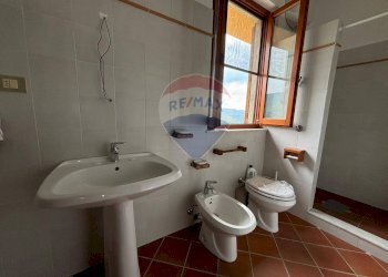 Bagno - Casa semi indipendente CRASCIANA VIA RICAVO
 
1, Bagni di Lucca - foto 11