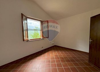 Stanza vuota - Casa semi indipendente CRASCIANA VIA RICAVO
 
1, Bagni di Lucca - foto 17