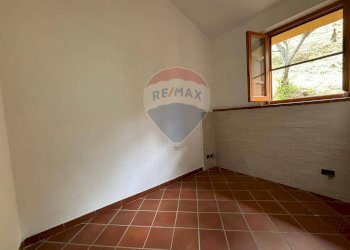 Stanza vuota - Casa semi indipendente CRASCIANA VIA RICAVO
 
1, Bagni di Lucca - foto 21