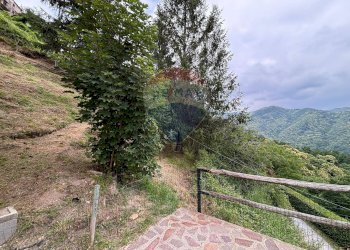 Vista delle montagne - Casa semi indipendente CRASCIANA VIA RICAVO
 
1, Bagni di Lucca - foto 24