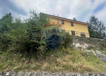Casa all\'aperto - Casa semi indipendente CRASCIANA VIA RICAVO
 
1, Bagni di Lucca - foto 32