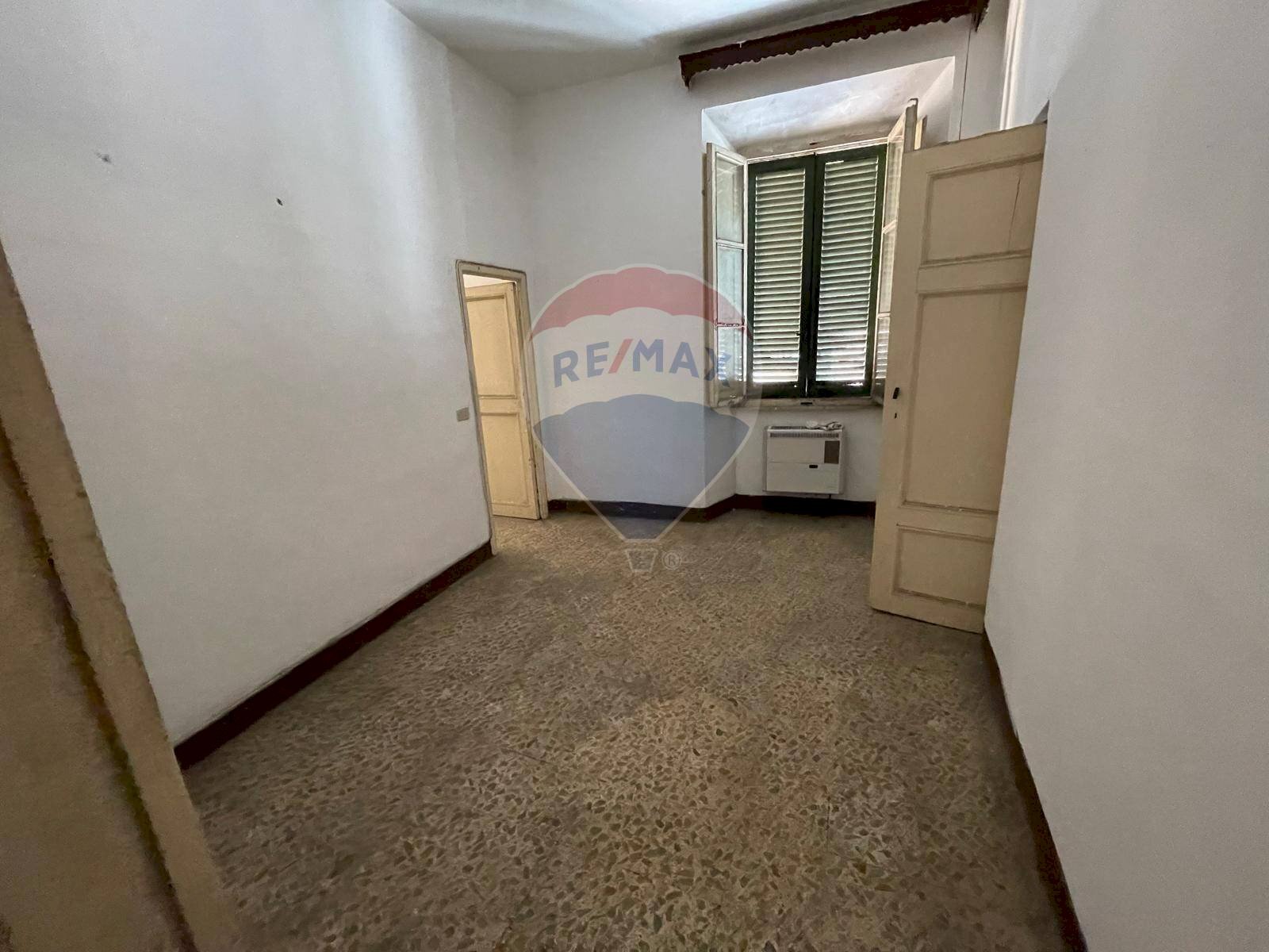 Stanza vuota - Quadrilocale Via della chiesa Ponte a serraglio
03, Bagni di Lucca - foto 2