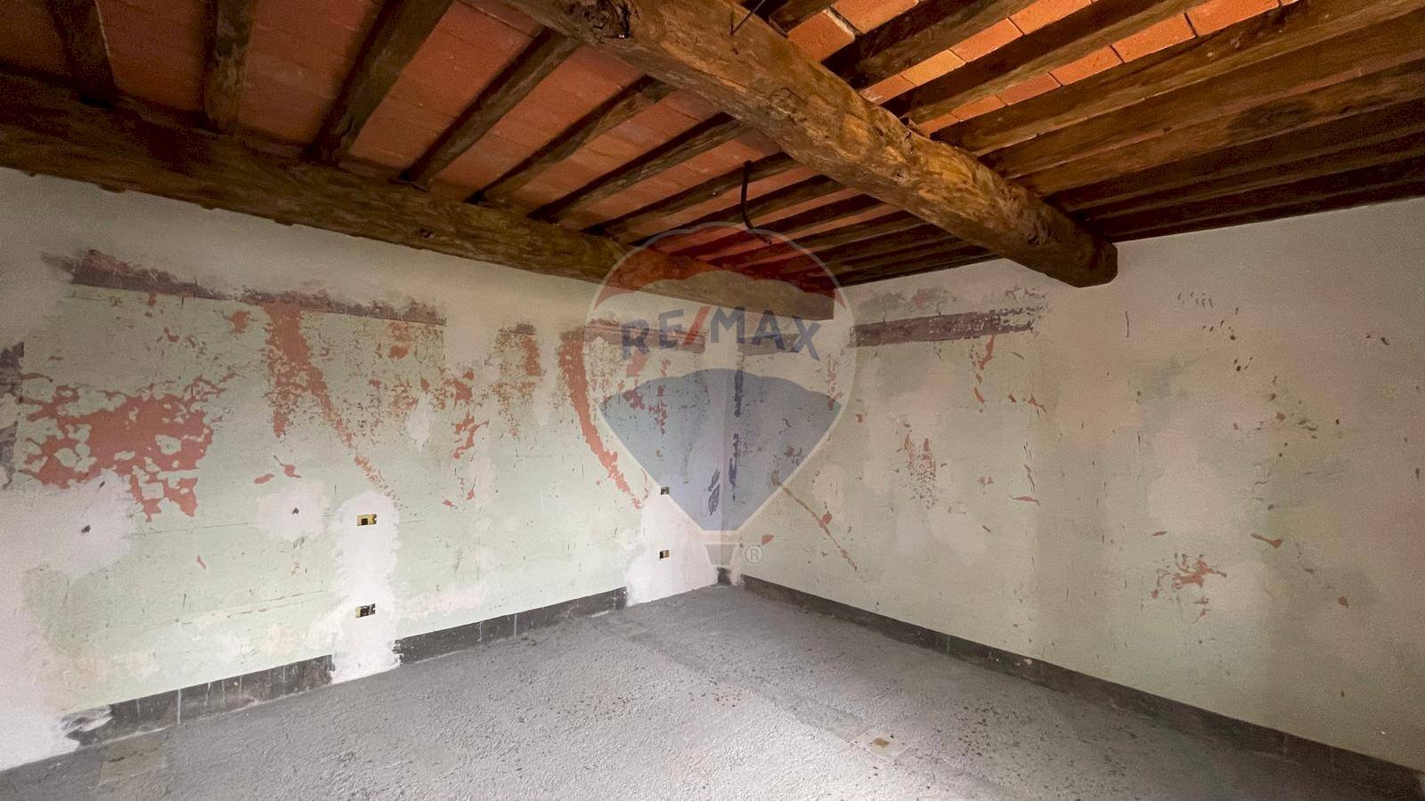 Stanza vuota - Appartamento Bagni di Lucca - foto 3