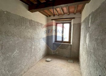 Stanza vuota - Appartamento Bagni di Lucca - foto 5