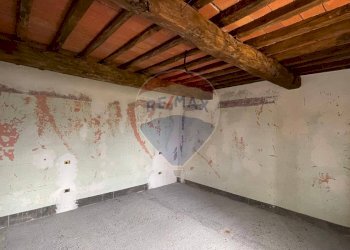 Stanza vuota - Appartamento Bagni di Lucca - foto 3