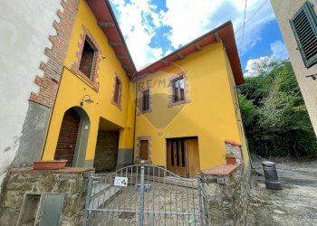 Casa all\'aperto - Casa indipendente Via San Rocco  San Marcello Pistoiese
 
13, San Marcello Piteglio - foto 1
