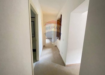 Hall / corridoio - Casa indipendente Via San Rocco  San Marcello Pistoiese
 
13, San Marcello Piteglio - foto 11