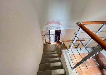 Scale - Casa indipendente Via San Rocco  San Marcello Pistoiese
 
13, San Marcello Piteglio - foto 15