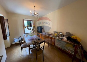 Sala da pranzo - Casa semi indipendente Piazza Santa Maria Benabbio
 
18, Bagni di Lucca - foto 10