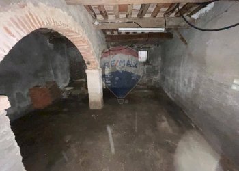 Parcheggio - Casa semi indipendente Piazza Santa Maria Benabbio
 
18, Bagni di Lucca - foto 16