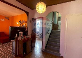 Scale - Appartamento Barga - foto 2