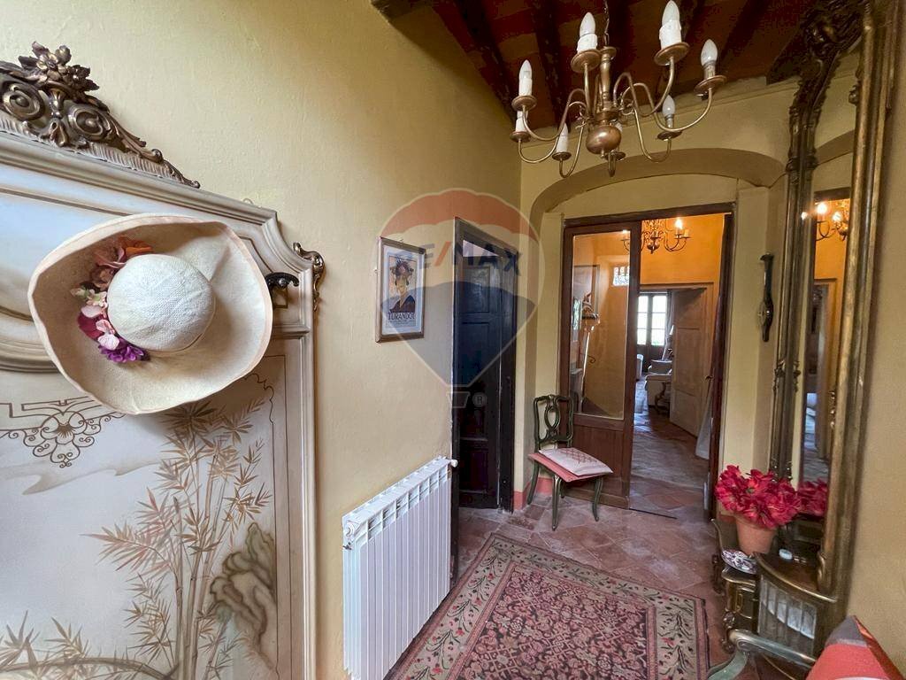 Hall / corridoio - Semi-detached house Coreglia Antelminelli - photo 2