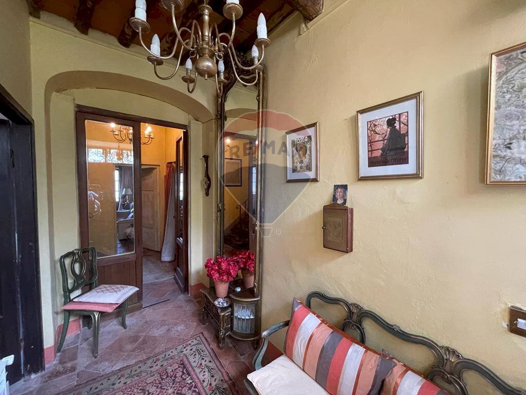 Hall / corridoio - Semi-detached house Coreglia Antelminelli - photo 3