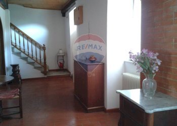 Hall / corridoio - Casa semi indipendente Bagni di Lucca - foto 1