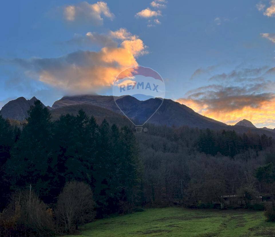 Vista delle montagne - Hotel Camporgiano - foto 1