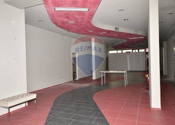 Camera / camera da letto - Shop Lucca - photo 4