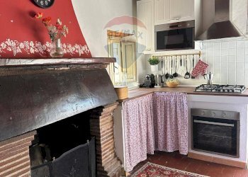 Cucina - Casa semi indipendente Pescaglia - foto 5