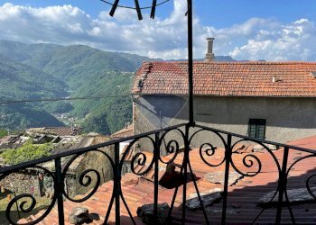 Balcone - Casa semi indipendente Bagni di Lucca - foto 3
