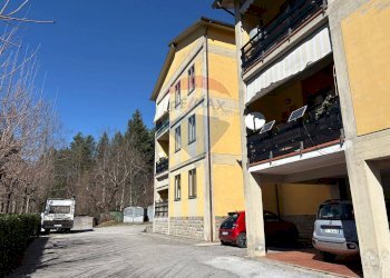 Edificio all\'aperto - Appartamento Via delle battaglie san marcello piteglio
 
1630 c, San Marcello Piteglio - foto 1