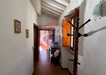 Hall / corridoio - Appartamento Villa Basilica - foto 11